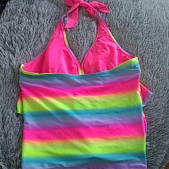 Bathing suit - Picture 3 of 3